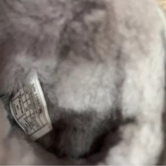 LN UGG Boots Reversible Gold Silver Sequin Classic Short Sparkle Size 7 - Picture 8 of 8